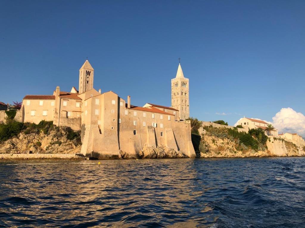 Apartments Adriatic Rab Palit Eksteriør bilde